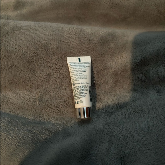 Brightening Serum - White & Gold - Picture 2 of 2